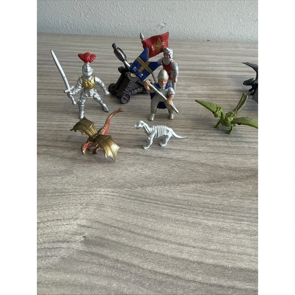 Safari Limited Fantasy Medieval Knights Horses Dragon Miniature Figures Lot